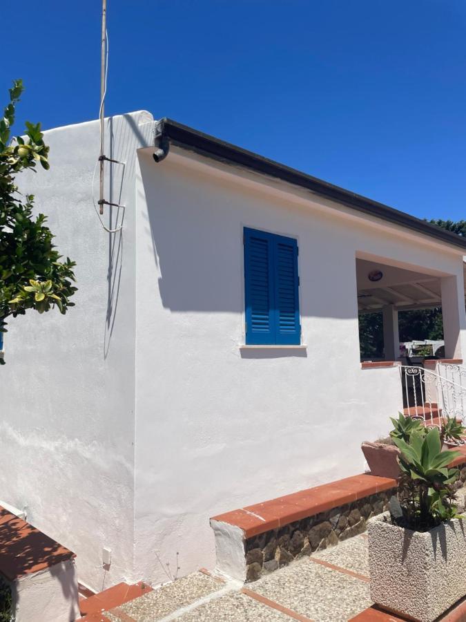 Villa Paso Isola di Ustica Esterno foto